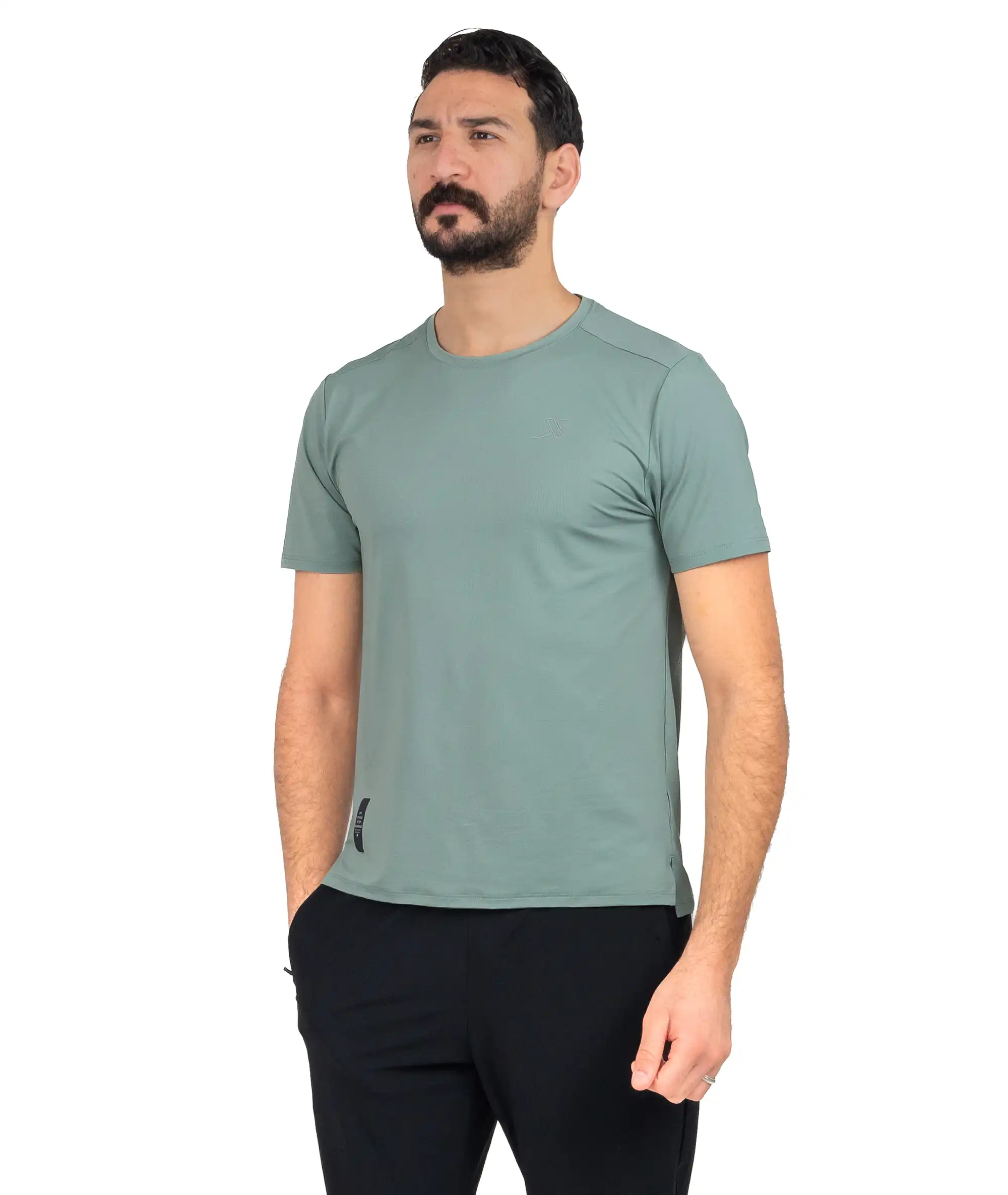 975229010554-7_A T-shirt – Image 1